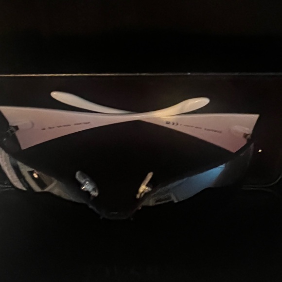 VERSACE SUNGLASSES - Picture 7 of 12